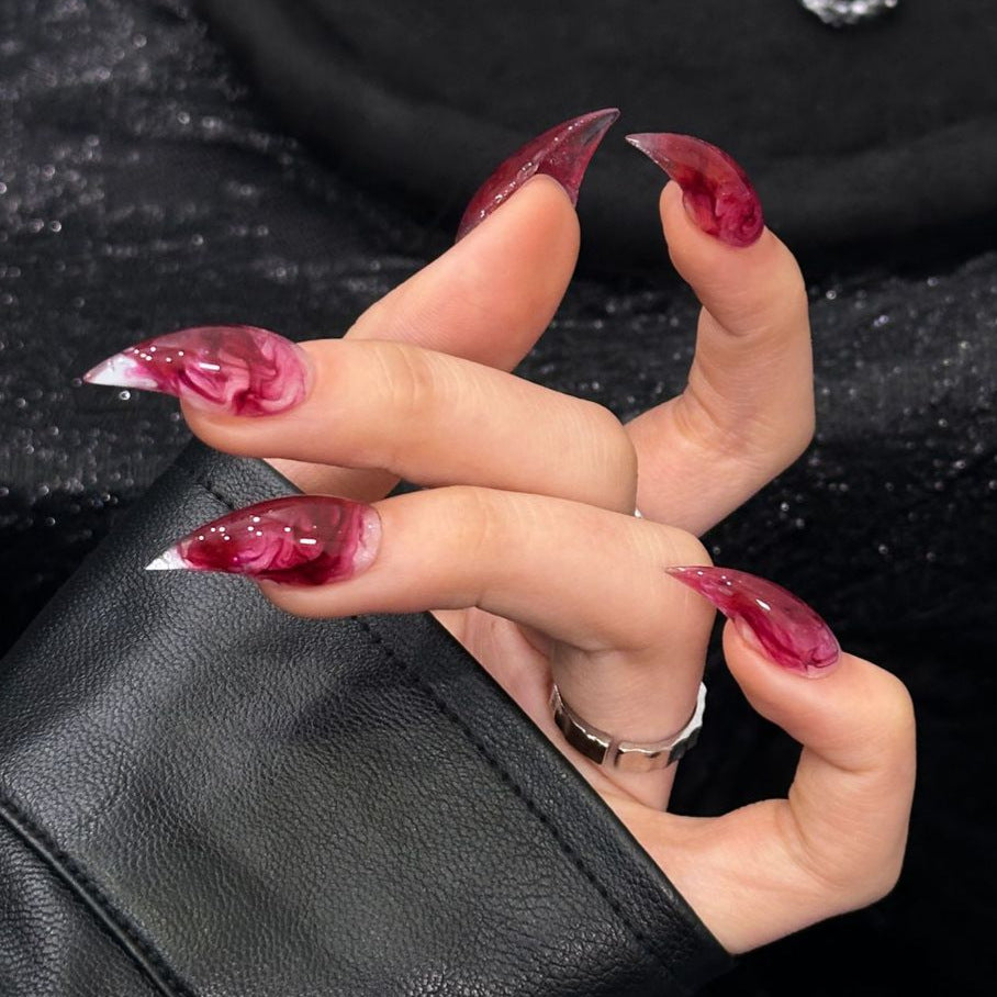 Künstlerische Marmor-Effekt Stiletto Press-On Nägel