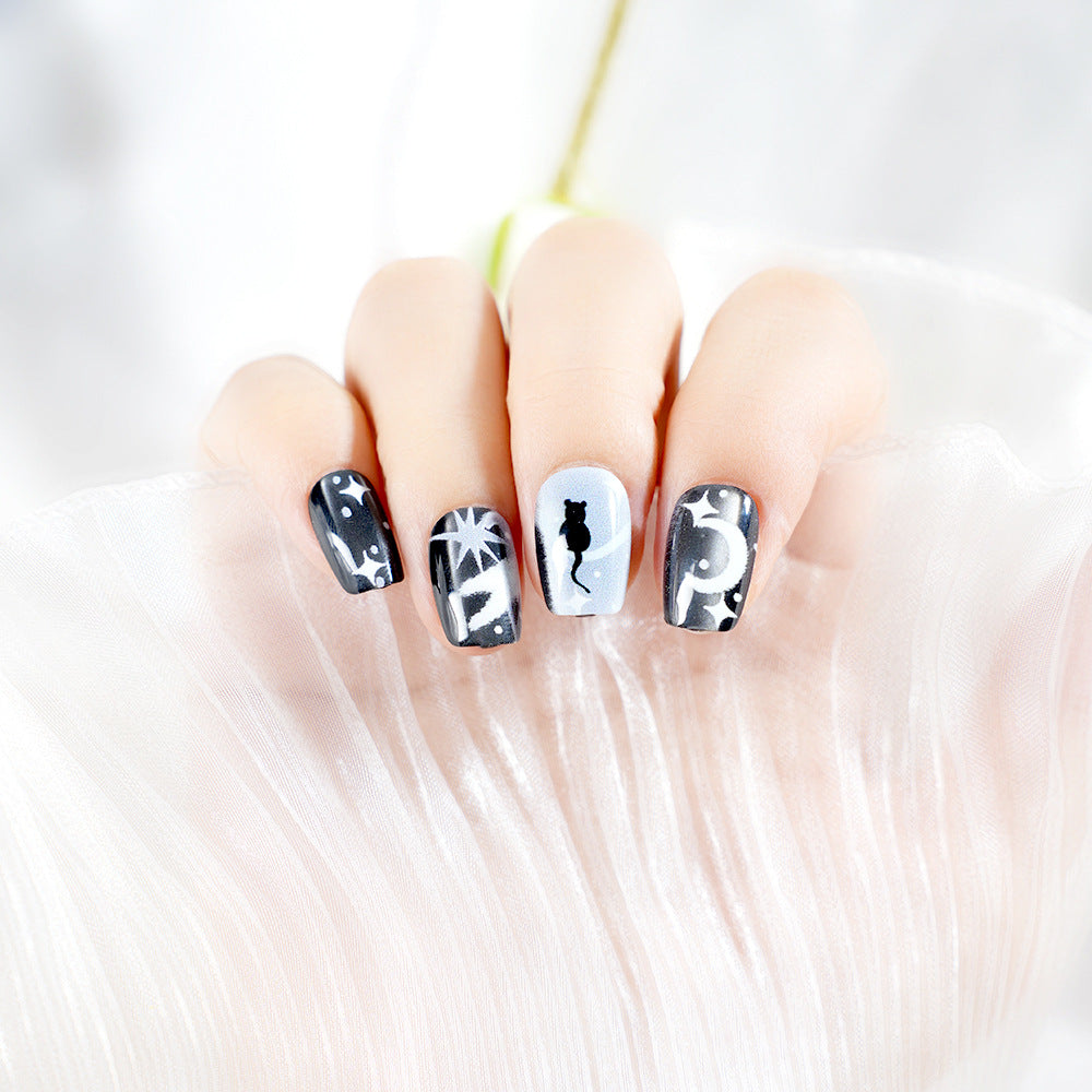 Künstlerisches Themen-Press-On-Nagelset Karnz