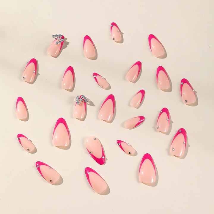 Dekorative 3D Schmetterling Nagelkunst Extensions Karnz