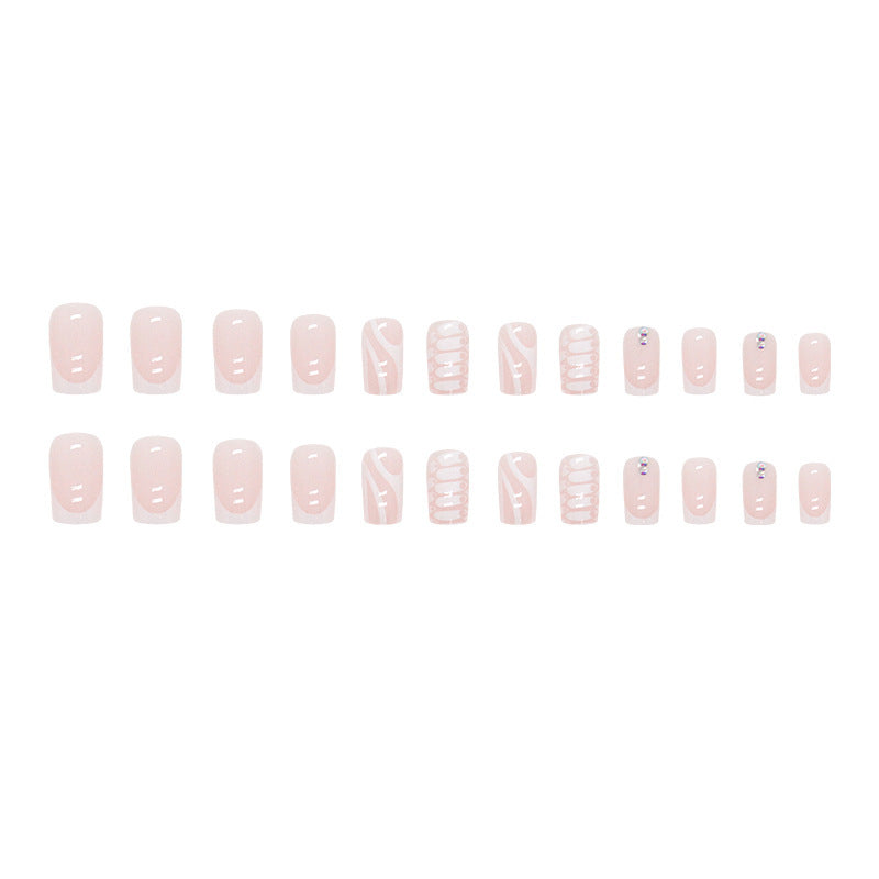 Künstlerisches Press-On Nagelkunst Set Karnz