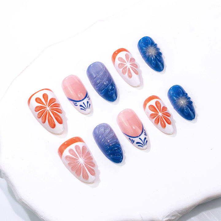 Kreatives Floral Press-On-Nagelset