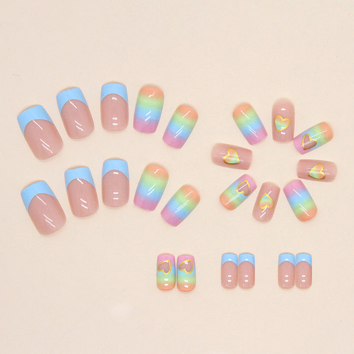 Künstlerische Herz-Themen Press-On Nageldesigns Karnz