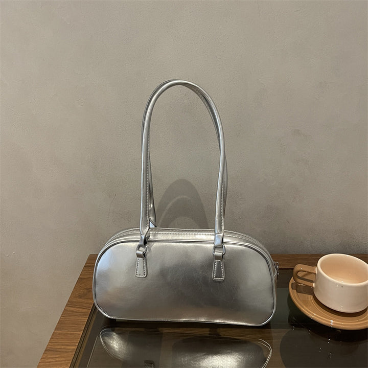 Leder Handtasche mit Patentoberfläche