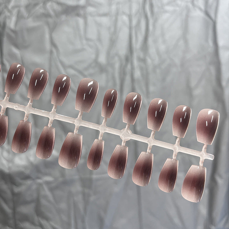 Elegante French Tip Press-On Nagelkollektion Karnz