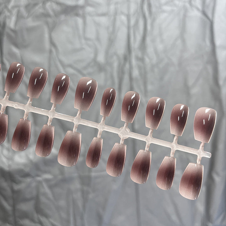 Elegante French Tip Press-On Nagelkollektion Karnz