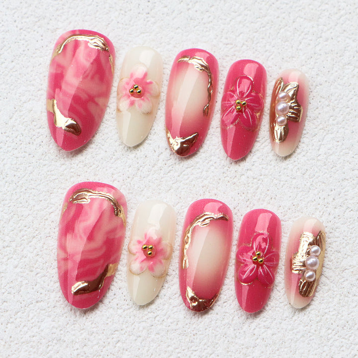 Dekorative Nagelkunst