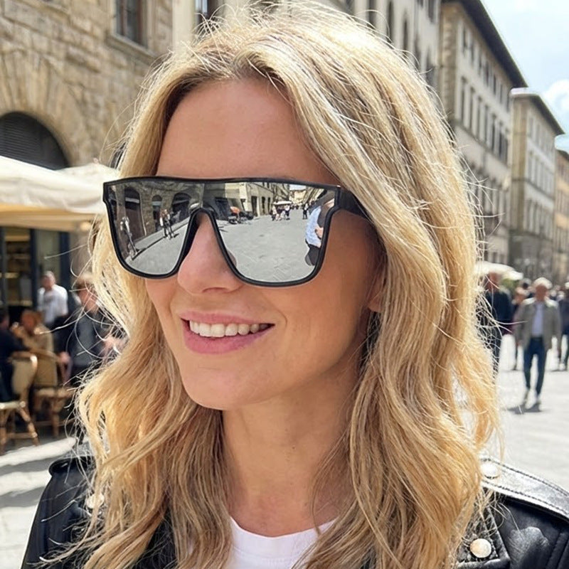 Damen Sportliche Sonnenbrille mit breitem Rahmen und polarisierenden Gläsern Karnz