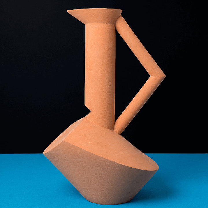 Skulpturale Keramikvase mit einzigartigem Akzent