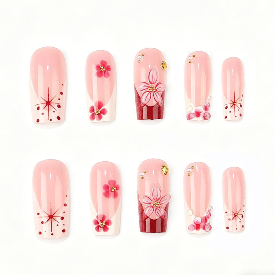 Dekorative Nagelkunst Karnz