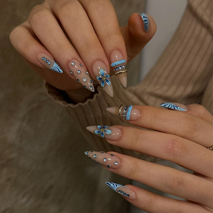 Themen 3D Nagelkunst Verlängerungen Karnz