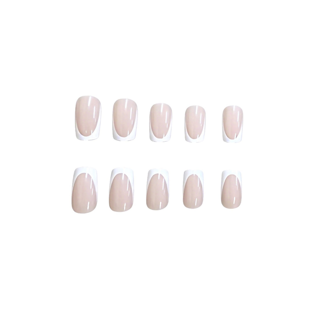 Klassische French Tip Nagel Kunst Erweiterungen Karnz