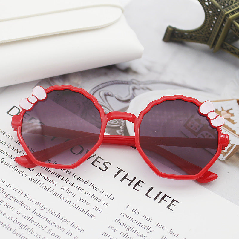 Damen verspielte Sonnenbrille im kreativen Design Karnz
