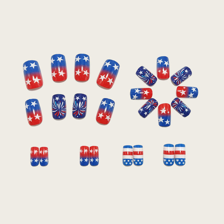 Kreative Nagelkunst mit Patriotischen Motiven Karnz