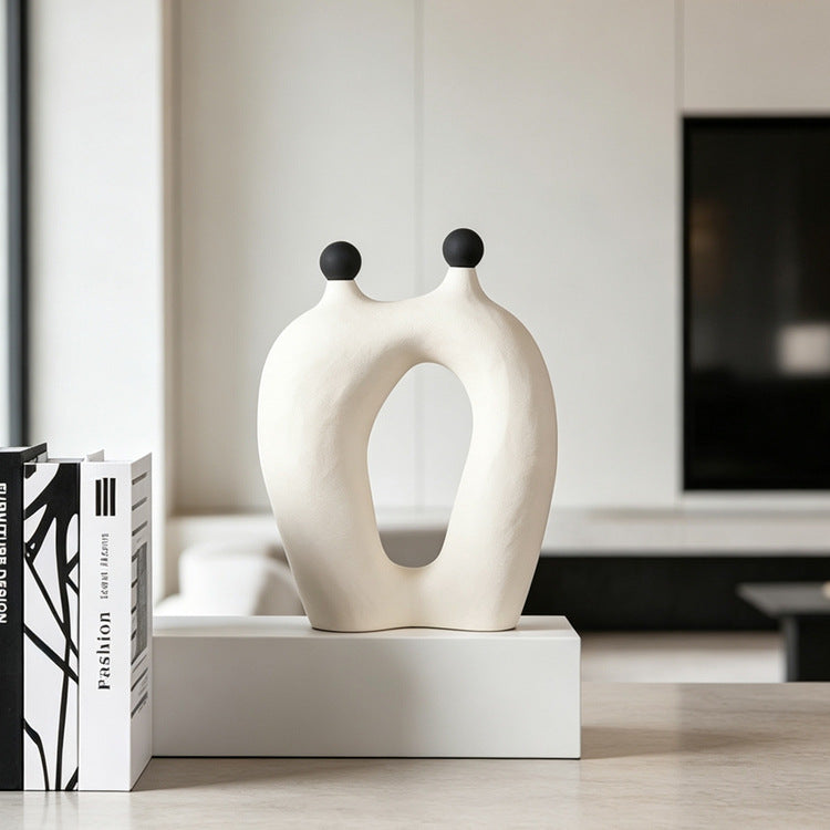 Künstlerische abstrakte dekorative Figurine