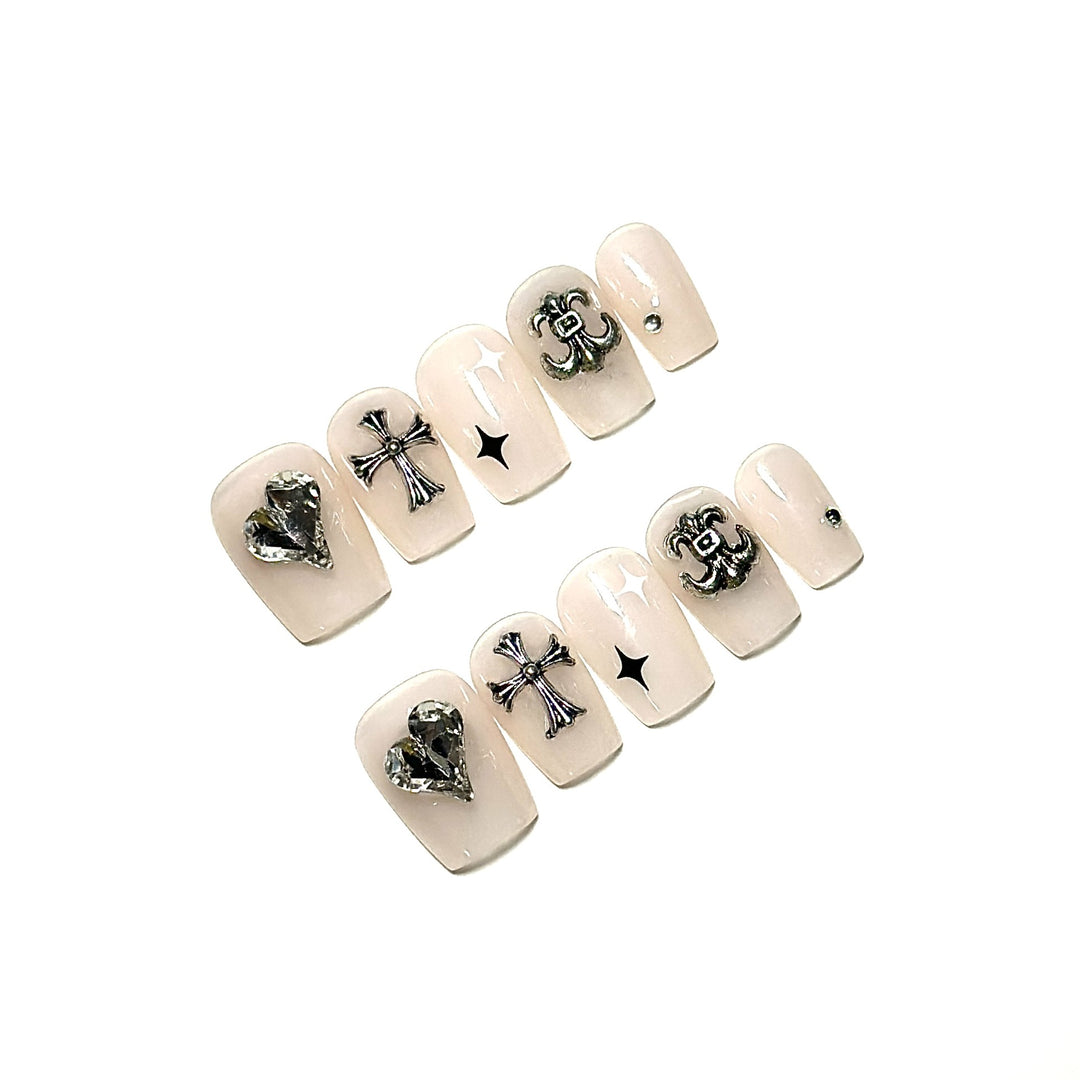 Künstlerisches Press-On Nagelkunstset mit Strass und glamourösen Akzenten