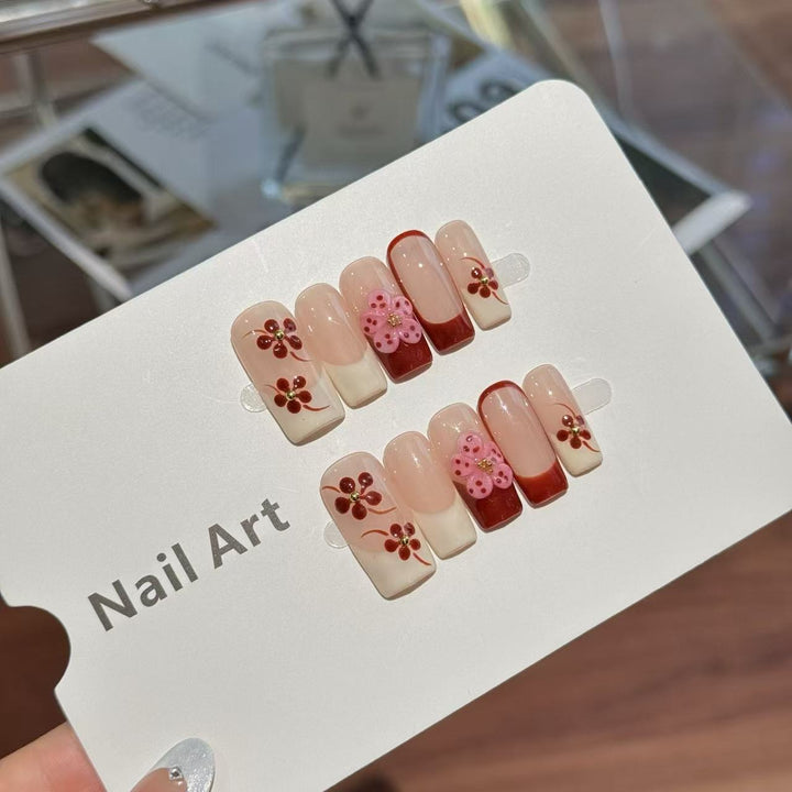 Dekorative Blumen Press-On Nagelkunst