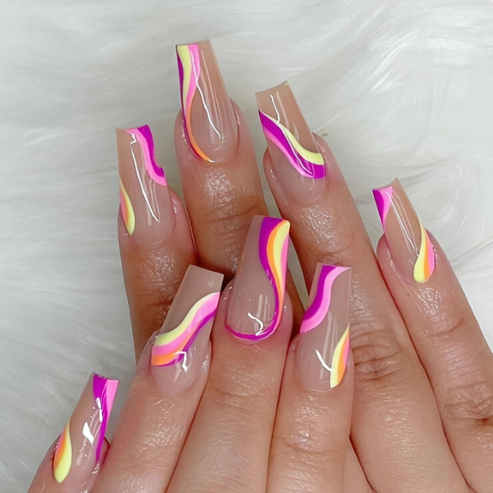 Künstlerische Wellenförmige Nagelverlängerungen