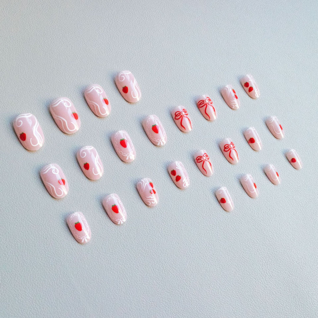 Künstlerisches Erdbeer-Nagelkunst-Set