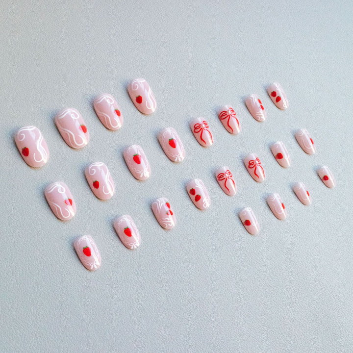 Künstlerisches Erdbeer-Nagelkunst-Set