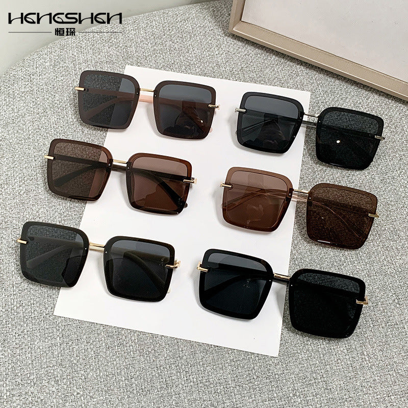 Damen trendige Sonnenbrille im modernen quadratischen Design Karnz
