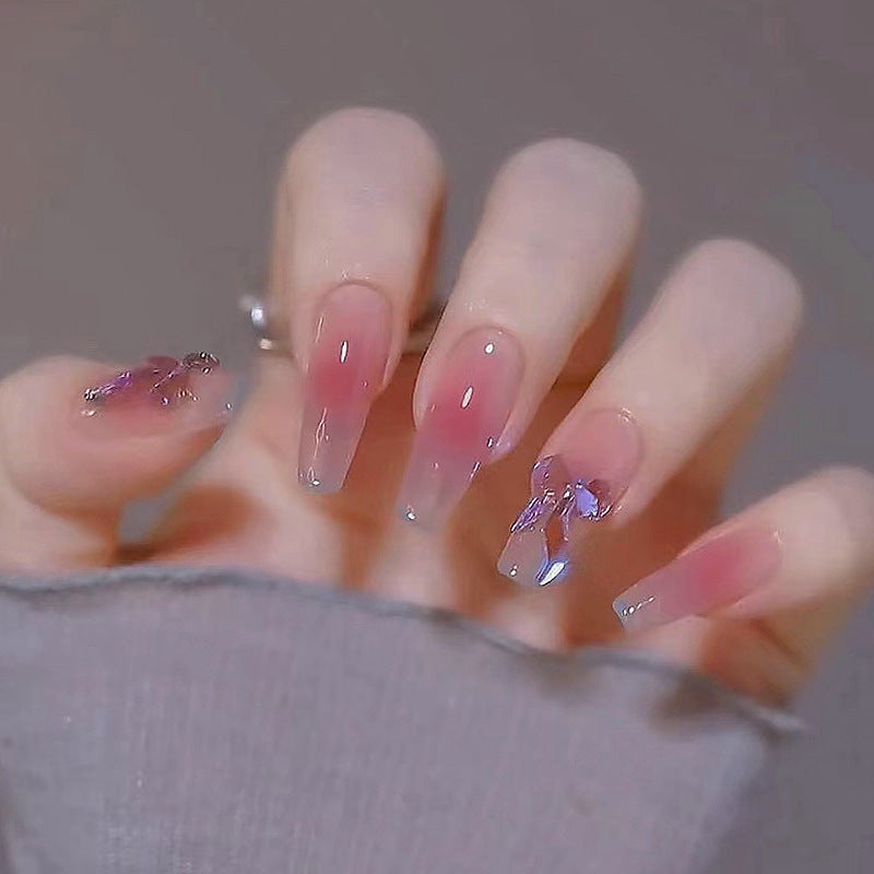 Elegantes Ombre Press-On Nageldesign
