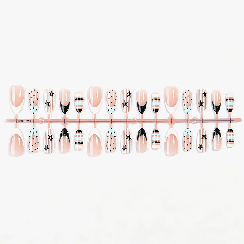 Künstlerisches Gradient Press-On Nagelset Karnz