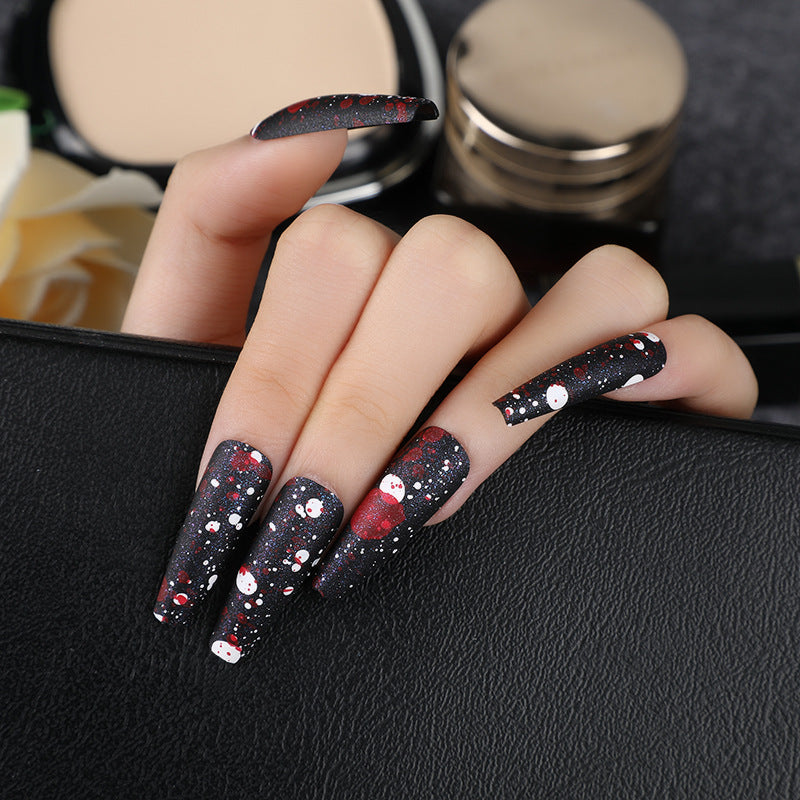 Kunstnägel mit künstlerischem Splatter-Design Karnz