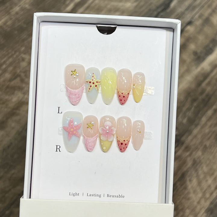 Sommer-inspiriertes Press-On Nagelkunstset Karnz