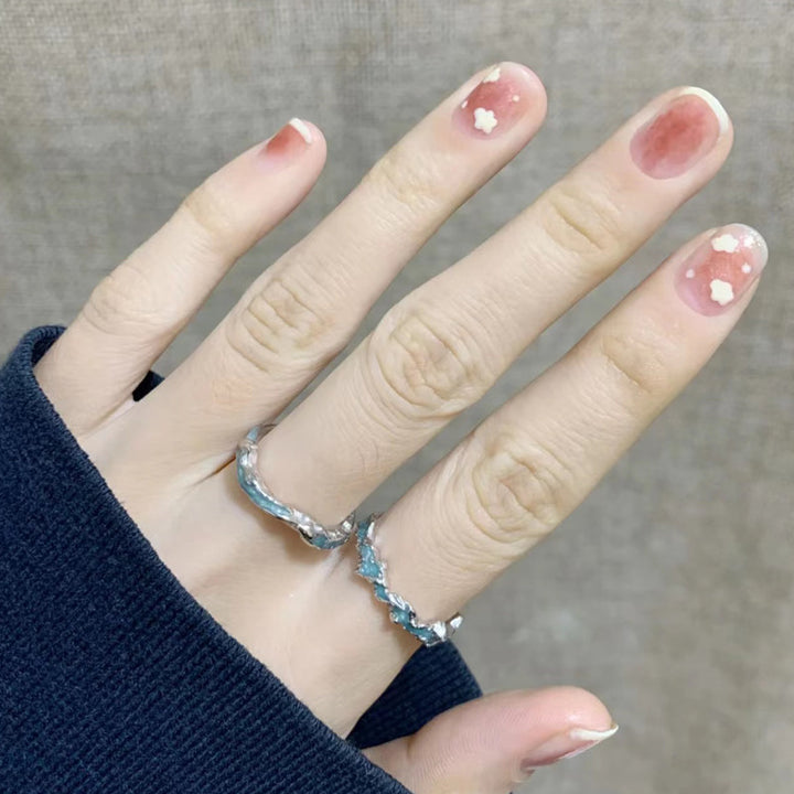 Verspielte Wolken-Nageldesign Karnz