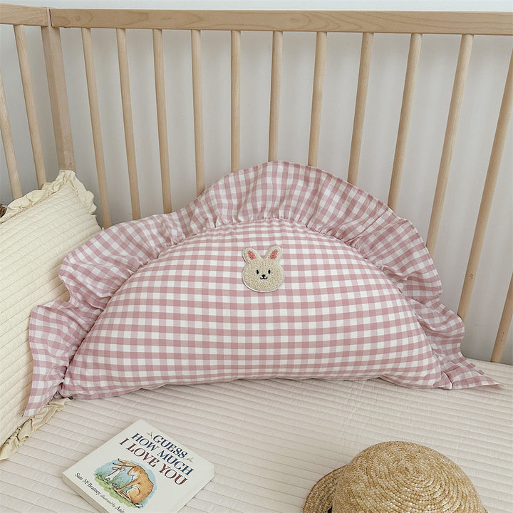 Rüschengingham-Kinderzimmer-Polsterkissen mit Bärenapplikation