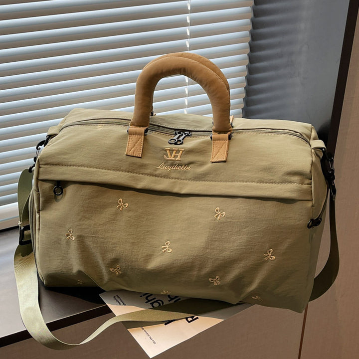 Stylische bestickte Reisetasche
