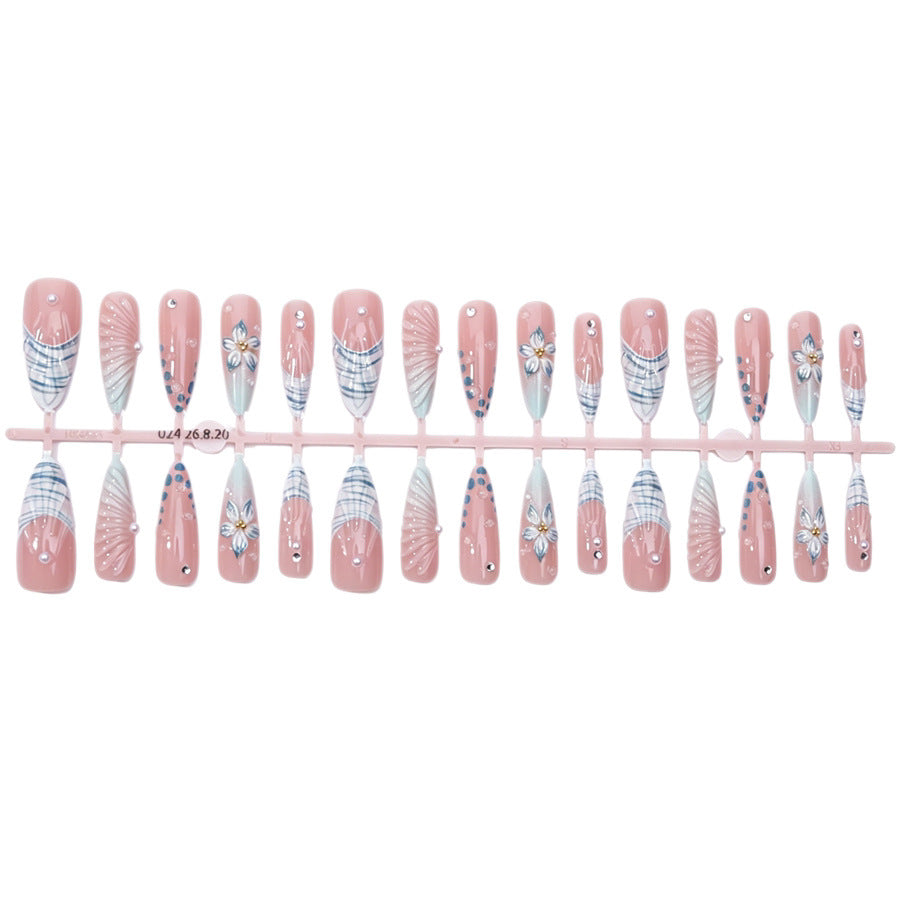 Kreatives Kunstnagelset Karnz