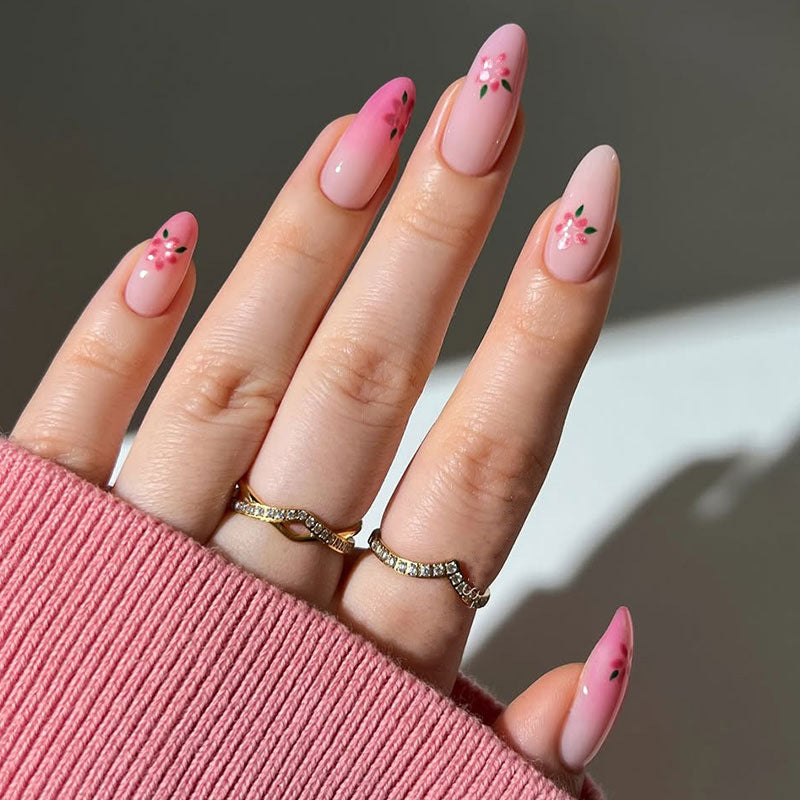 Florale Nagelkunst