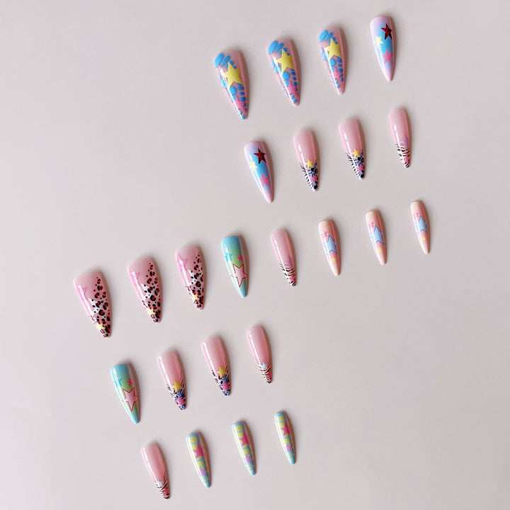 Kunstnagelset mit bunten 3D-Sternmotiven Karnz