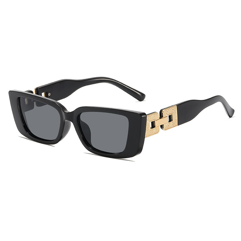 Übergroße quadratische Sonnenbrille mit glamourösem Akzent Karnz