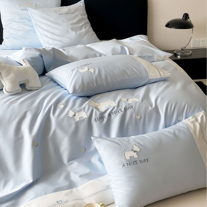 Baumwollsatin-Bettbezuggarnitur mit bestickten Hunde-Motiven und Wendefunktion