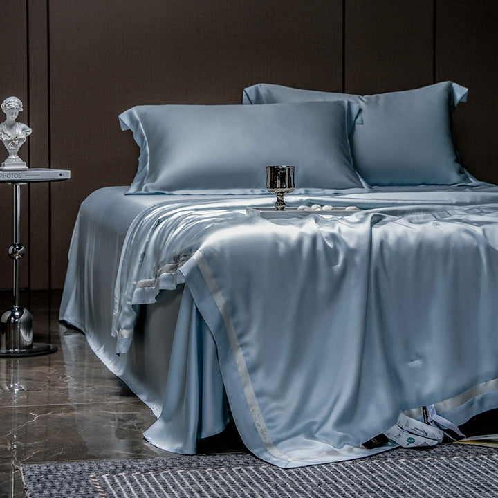 Luxuriöses Baumwollsatin-Bettwäsche-Set mit seidig-glänzendem Finish und Hotelverschluss