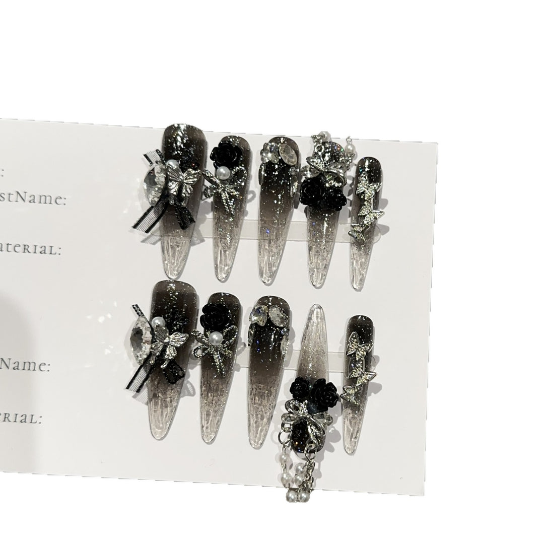 Elegante, mit Strass verzierte Press-On-Nagelverlängerungen