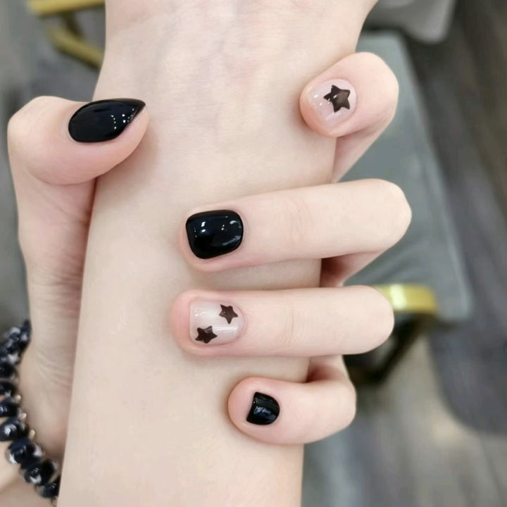 Trendige Grafik Nagelkunst Set Karnz