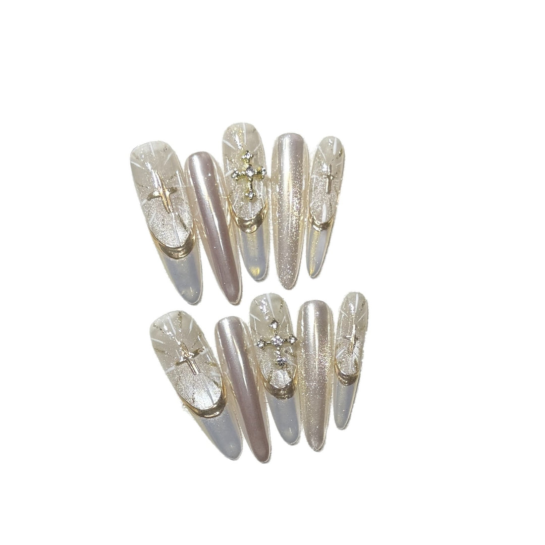Glamouröse Stiletto Press-On Nail Set mit künstlerischen Akzenten Karnz