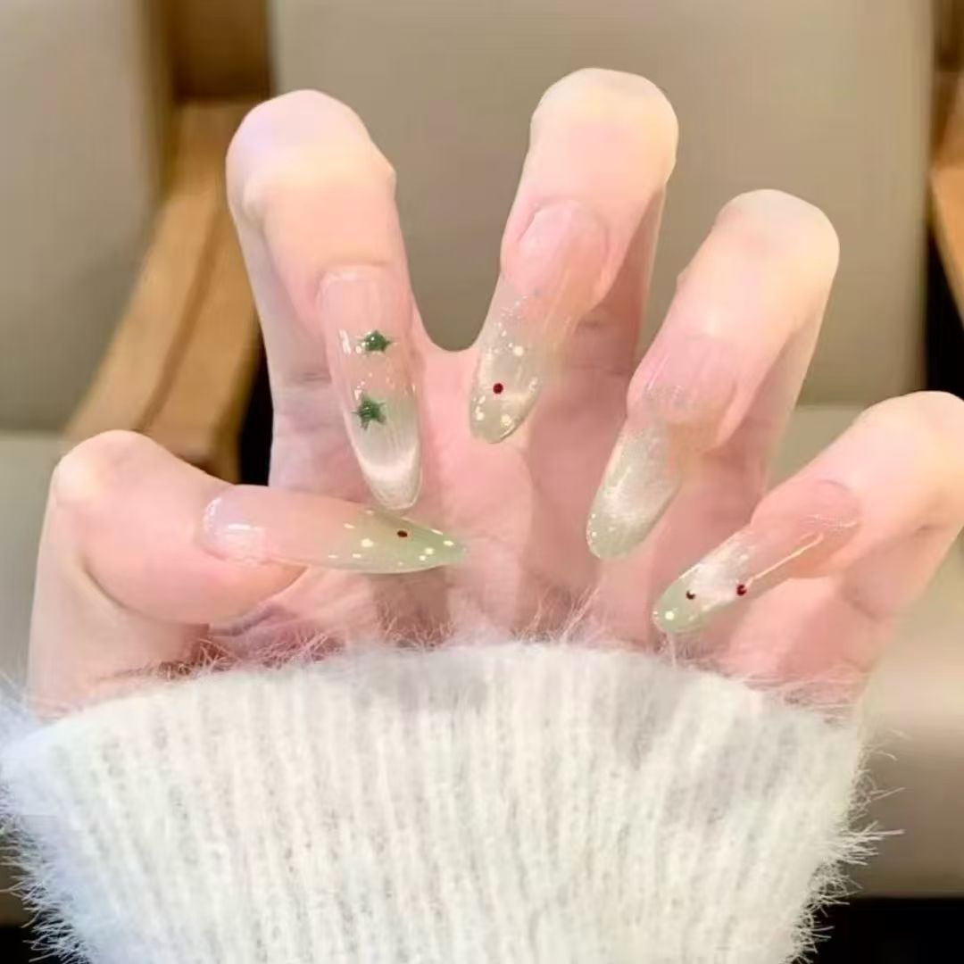 Dekorative Nagelkunst Karnz