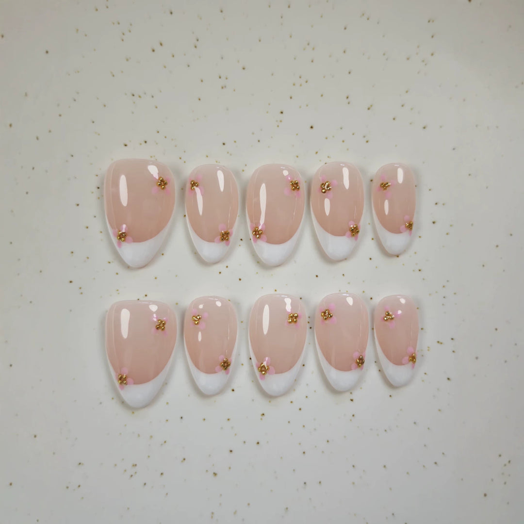 Handgemachte Floral Press-On Nagelkunst Kollektion