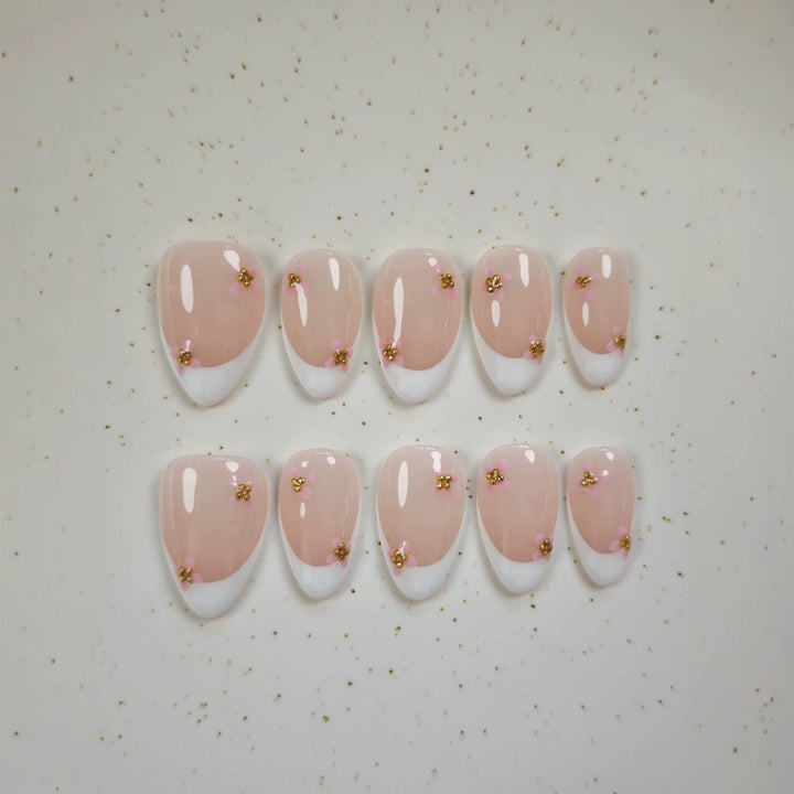 Handgemachte Floral Press-On Nagelkunst Kollektion