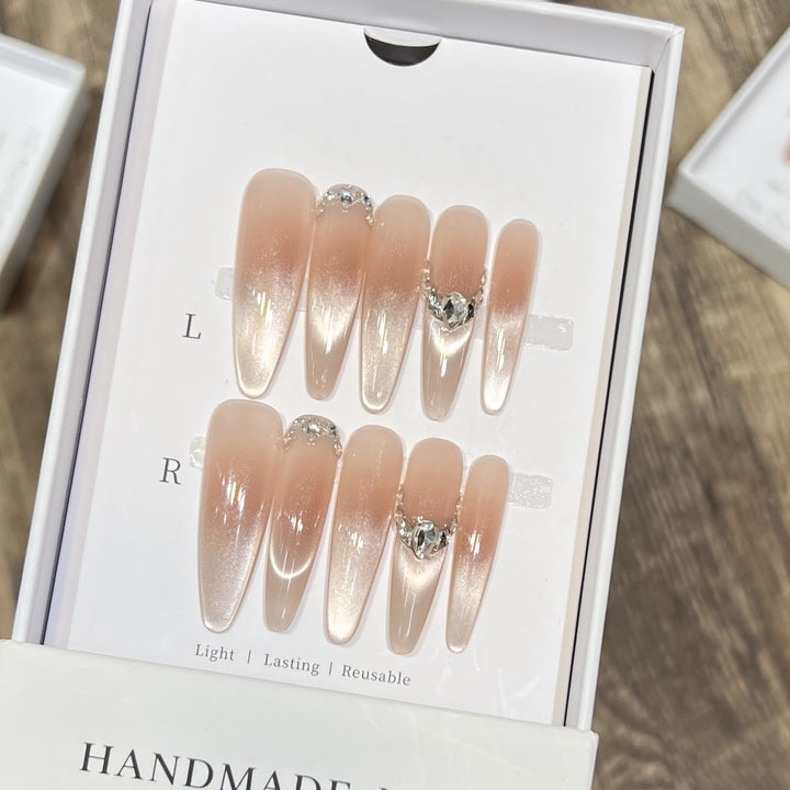 Wiederverwendbares Press-On Nagelkunst Set Karnz