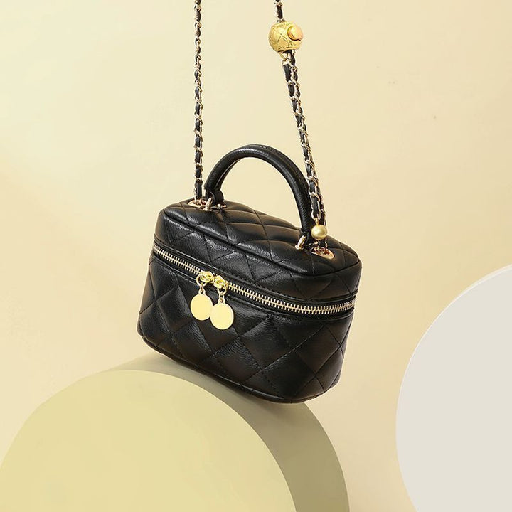 Gepolsterte Mini Kettenhandtasche Karnz