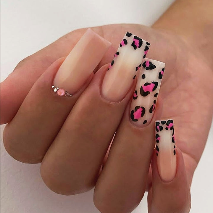 Künstlerisches Leopardenmuster Press-On Nagelset Karnz