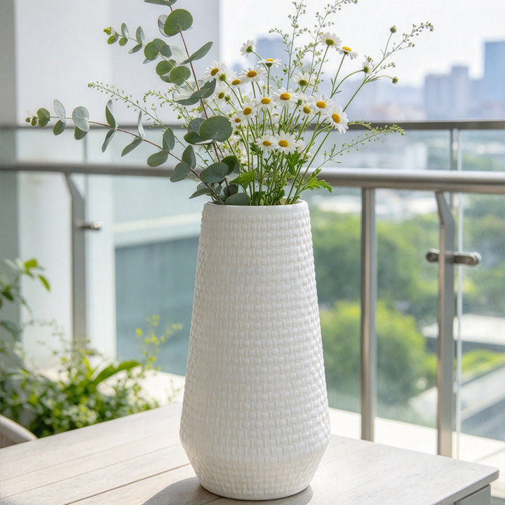 Texturierte moderne Vase Karnz
