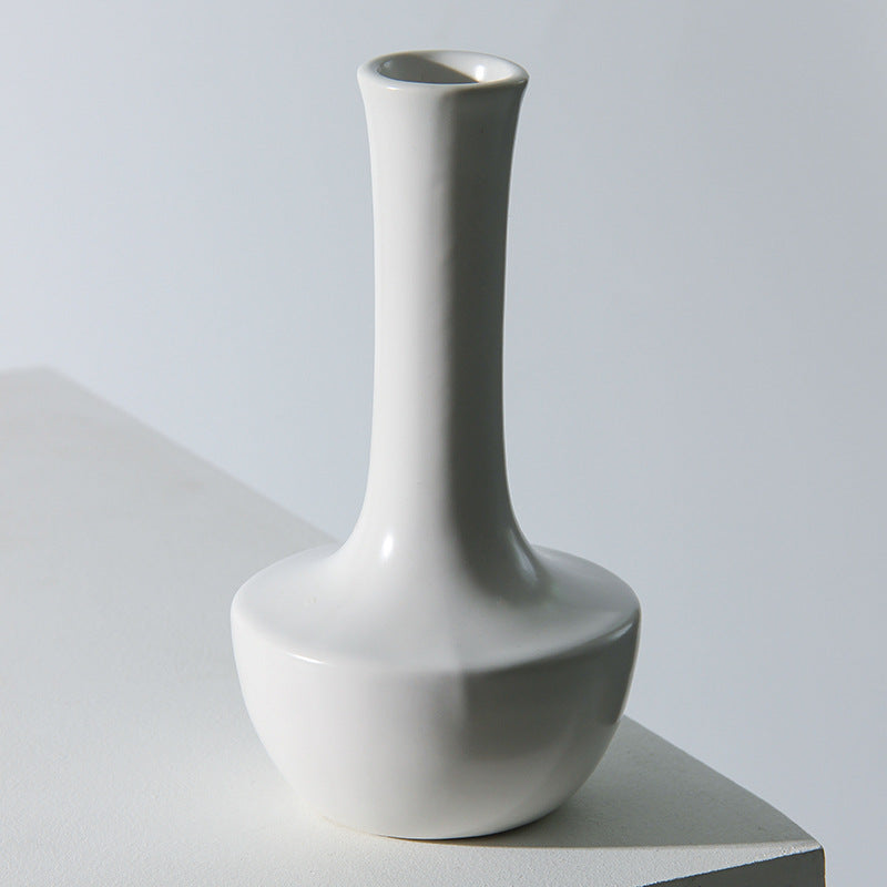 Minimalistische Keramikvase