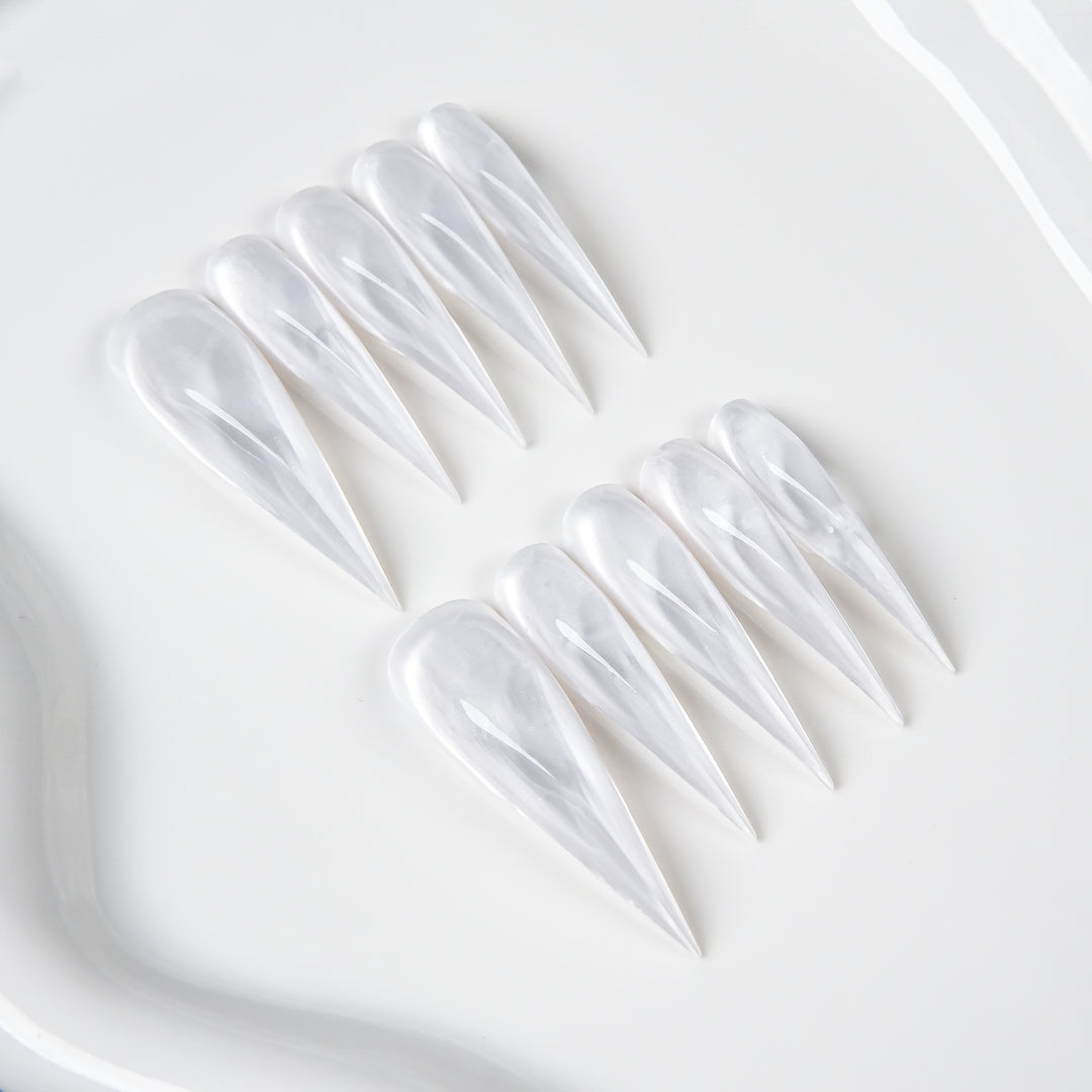 Schwarze Stiletto-Nagelspitzen-Set