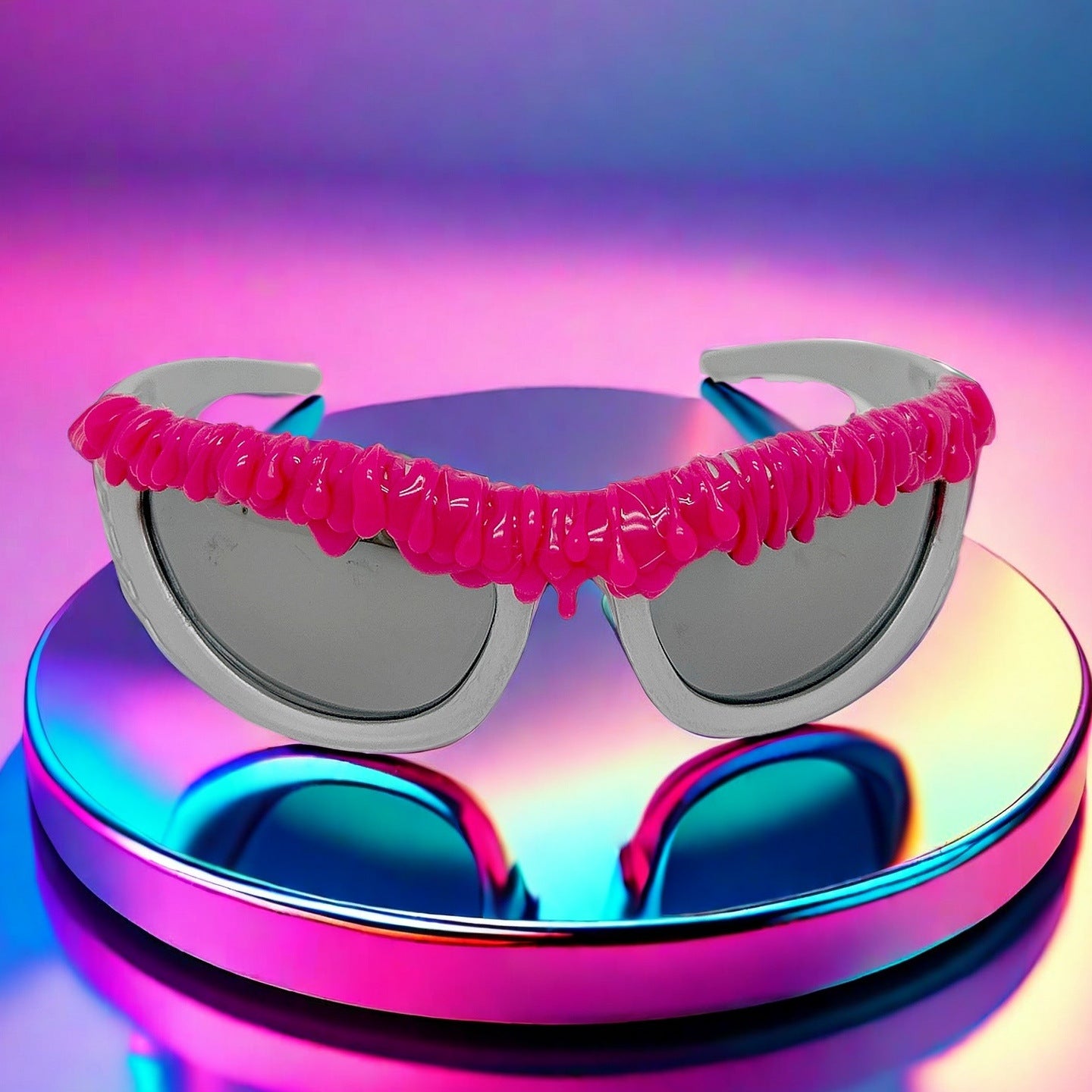 Damen trendige Sonnenbrille mit kreativem Flüssigkeitsrahmen Karnz
